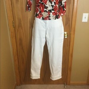 White cuffed crop denim jeans